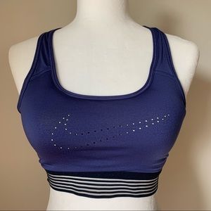 Nike Sportbra - Never worn